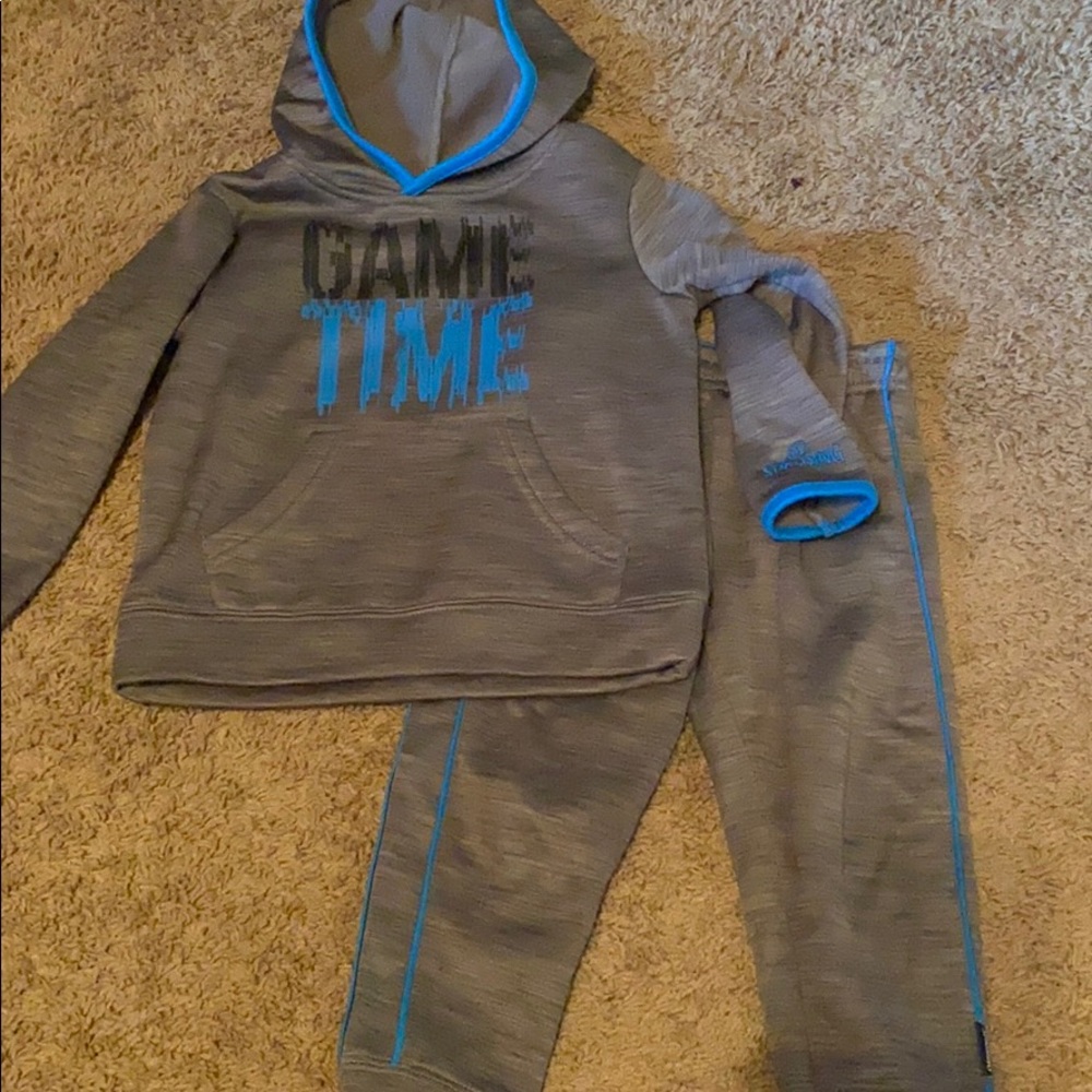 Like new Spalding sweat suit